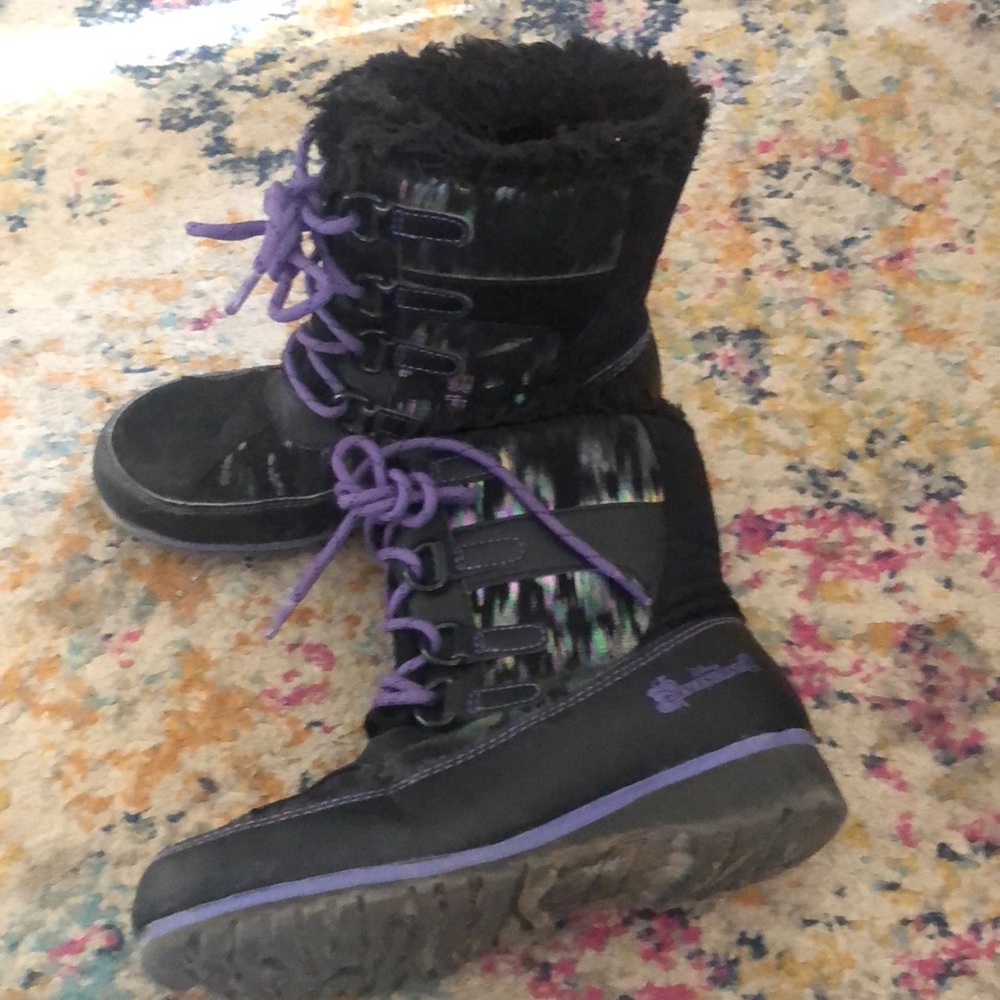Disney descendants boots size 2